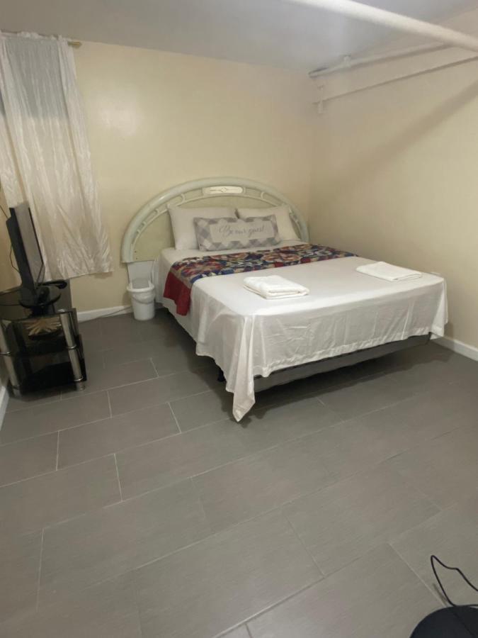 A Delightful Room In Queens New York Extérieur photo